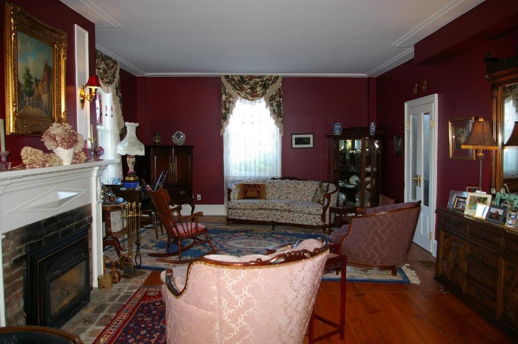 Royal Manor Bed & Breakfast Niagara-on-the-Lake Esterno foto